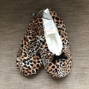 🐆 Fuzzy Babba: Cheetah Slippers